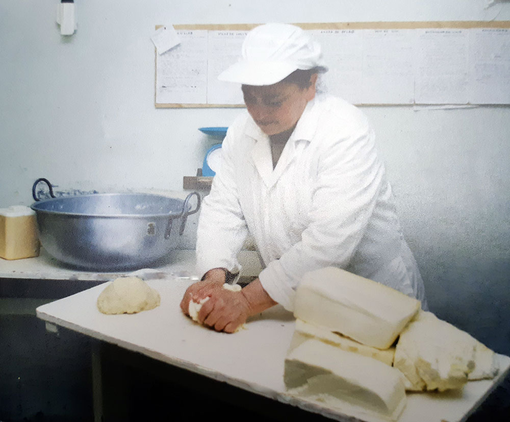Mercedes Aguirre, hacedora tradicional de Amasijos del Valle de Tenza, Boyacá, Colombia